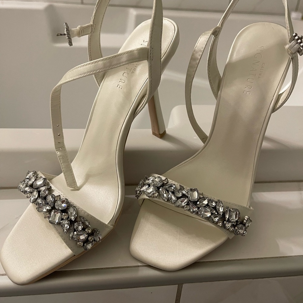 Elegant Signature White Heels with Gem Embellishments